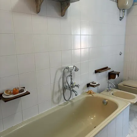 Casa Girasole - *